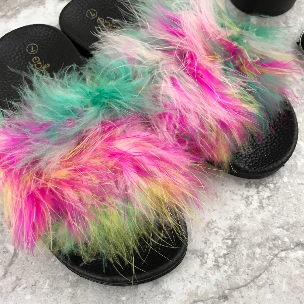 LAST ONE! Fuzzy Fur Feather Slides Sandal slippers - Picture 2 of 6